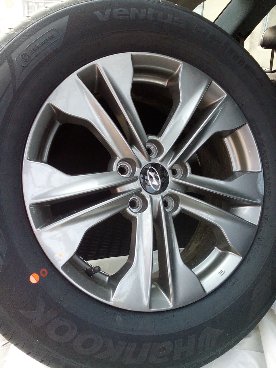 17 фе. Диск колесный литой Hyundai Santa Fe 2014. Оригинальные диски Hyundai Santa Fe 3 r18. Литые диски на 17 на Santa Fe New. Хёндай Санта Фе 2010-2012 диски колесные 235×60×18.