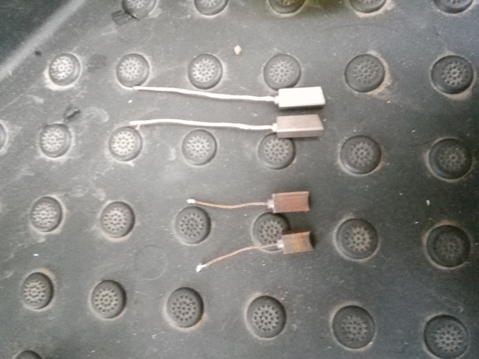 Замена щеток и контактных колец генератора — Hyundai Avante (4G), 1,6 л ...