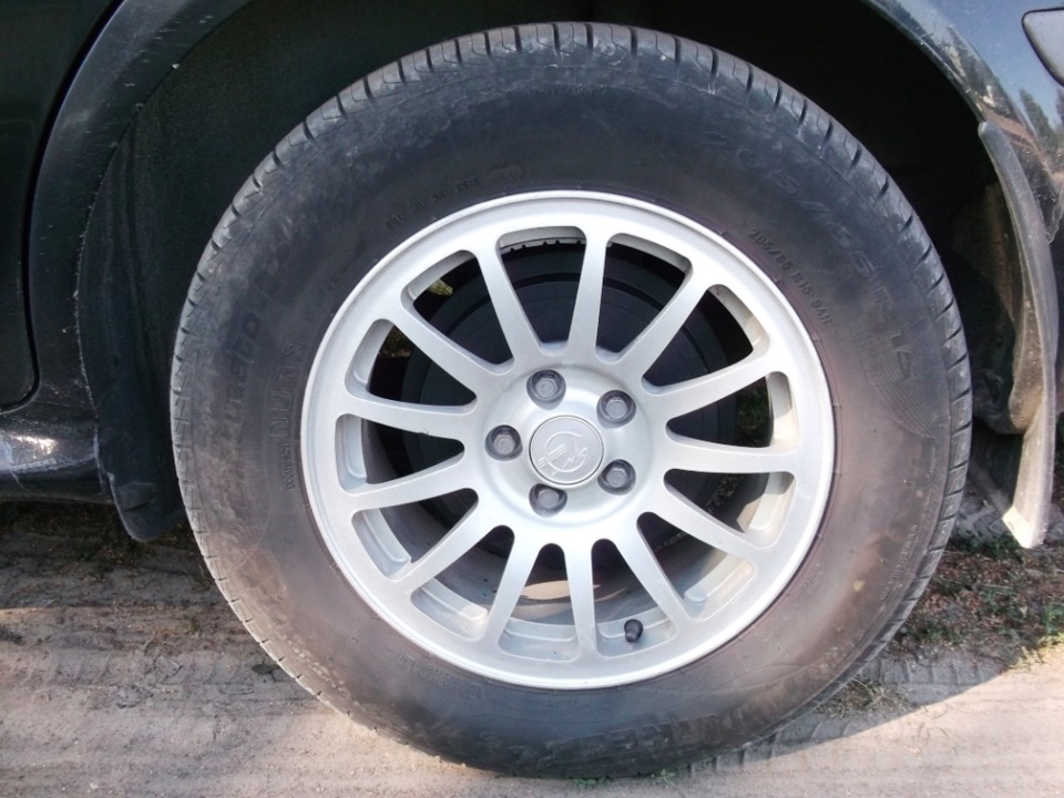 Покрасил тормозные барабаны — Skoda Octavia A4 Mk1, 1,6 л, 2003 года ...