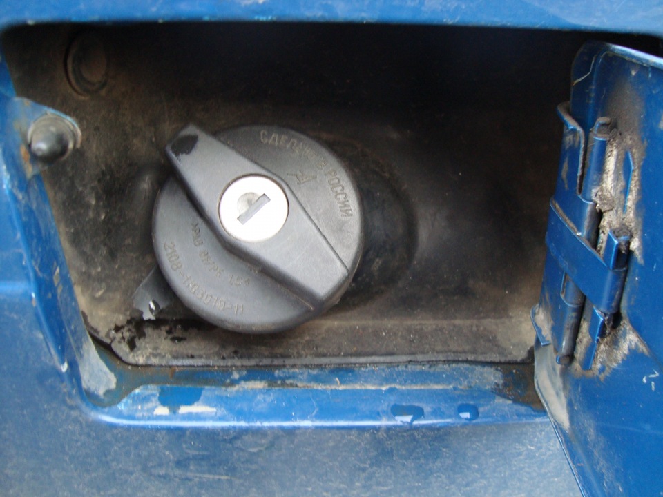 Бензин слили. — Lada 2107, 1,5 л, 2004 года | просто так | DRIVE2