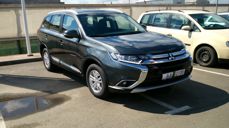 Outlander 4wd. Аутлендер Интенс +4wd. Mitsubishi Outlander intense. Митсубиси Аутлендер 4wd. Митчубиси Интенс.