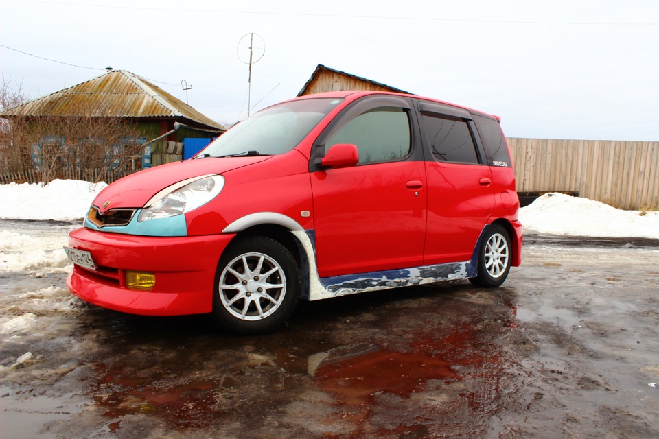 toyota funcargo 2002