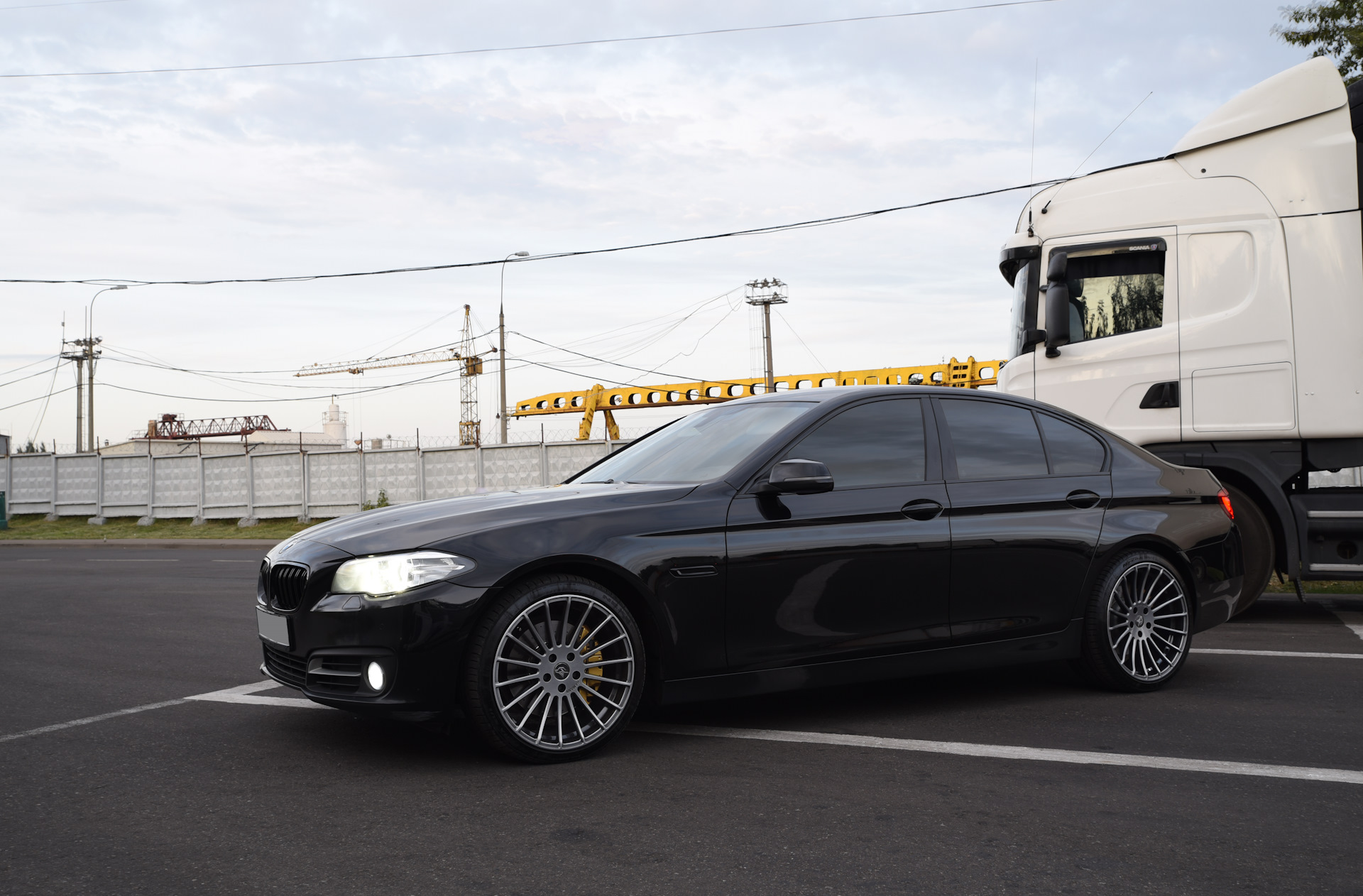 Shadow line. BMW f10 Shadow line. BMW 5 f10 Shadow line. BMW f02 Shadow line. Черная BMW f10 Shadow line.