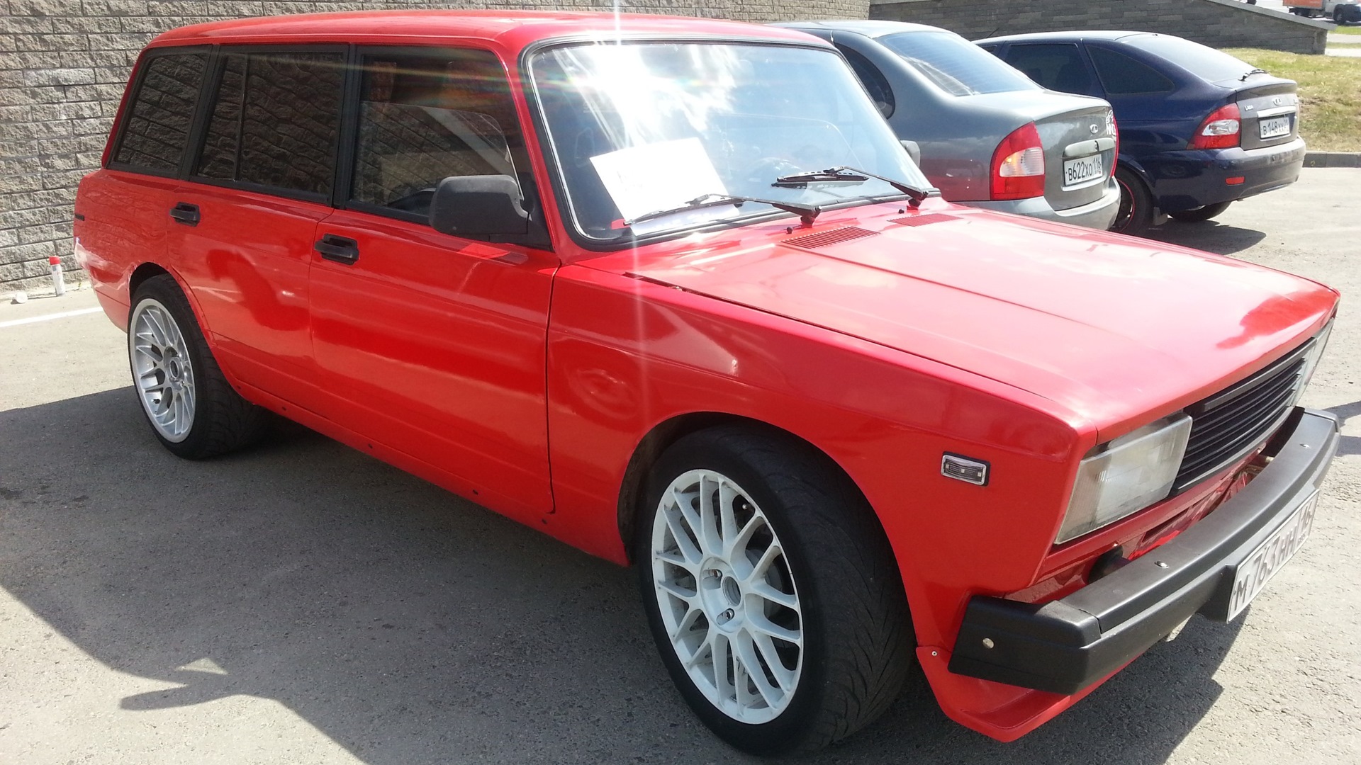 LADA 2104 NNDS.