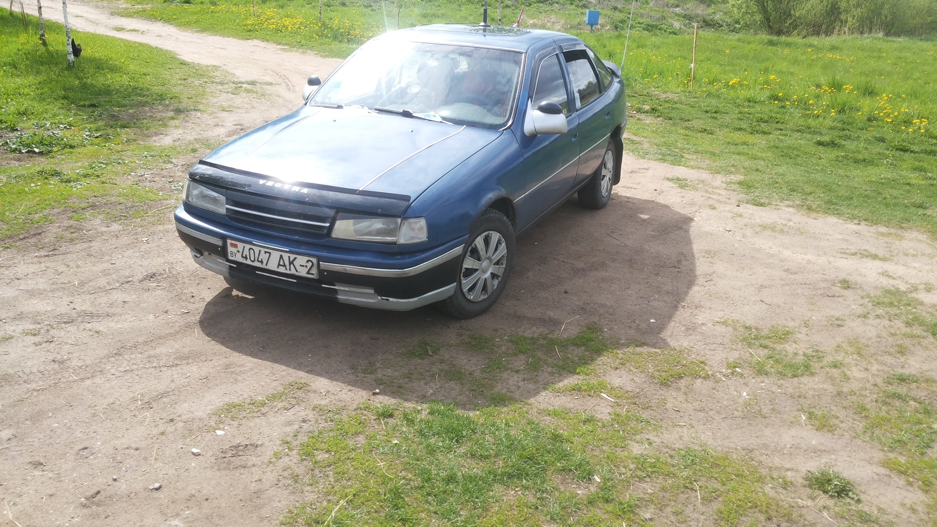 Opel Vectra A 1.6 бензиновый 1989 | синего цвета, 1.6 моник) на DRIVE2