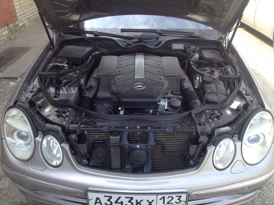 Победа над зарядкой) — Mercedes-Benz E-Class (W211), 5 л, 2003 года ...