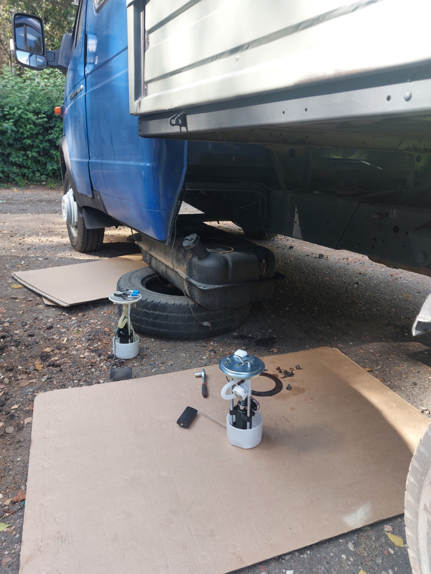 Замена топливного модуля — ГАЗ Газель, 2,8 л, 2010 года | поломка | DRIVE2