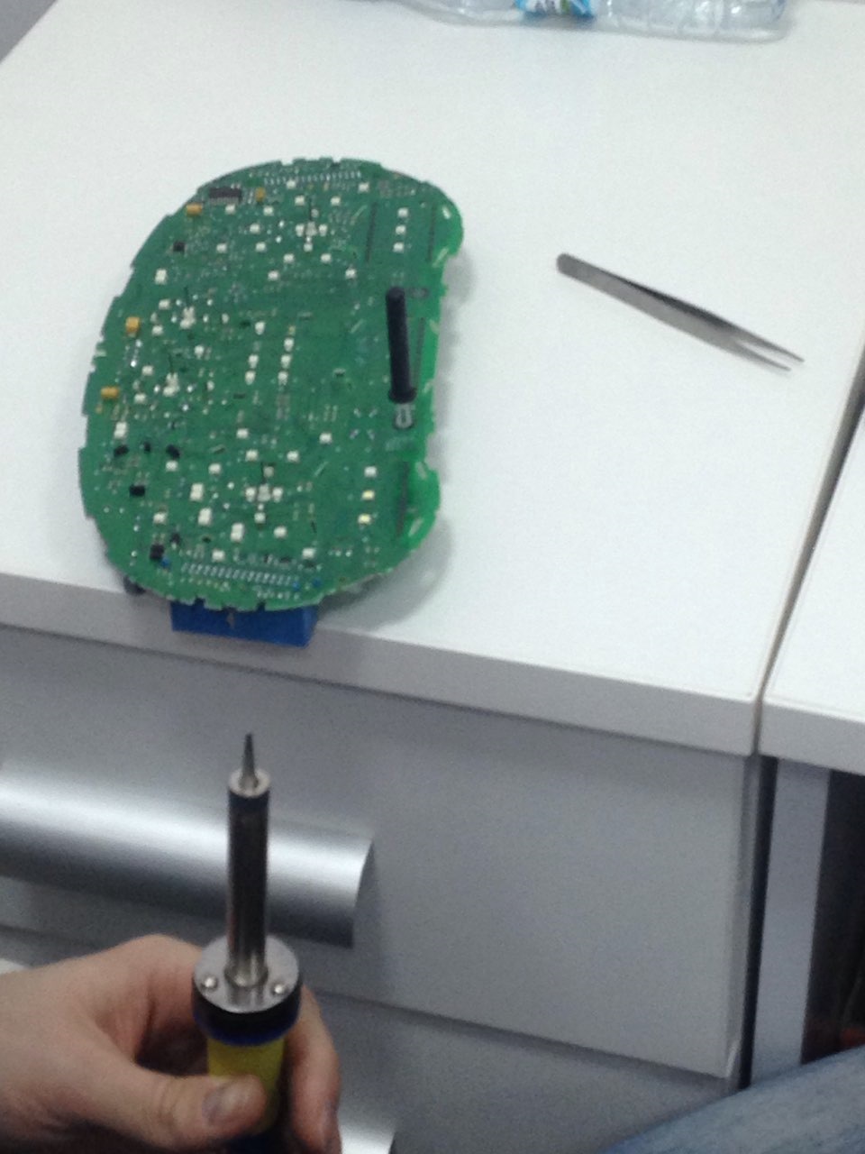 Перепайка приборной панели в бело-красный — Skoda Octavia A4 Mk1, 1,6 л ...