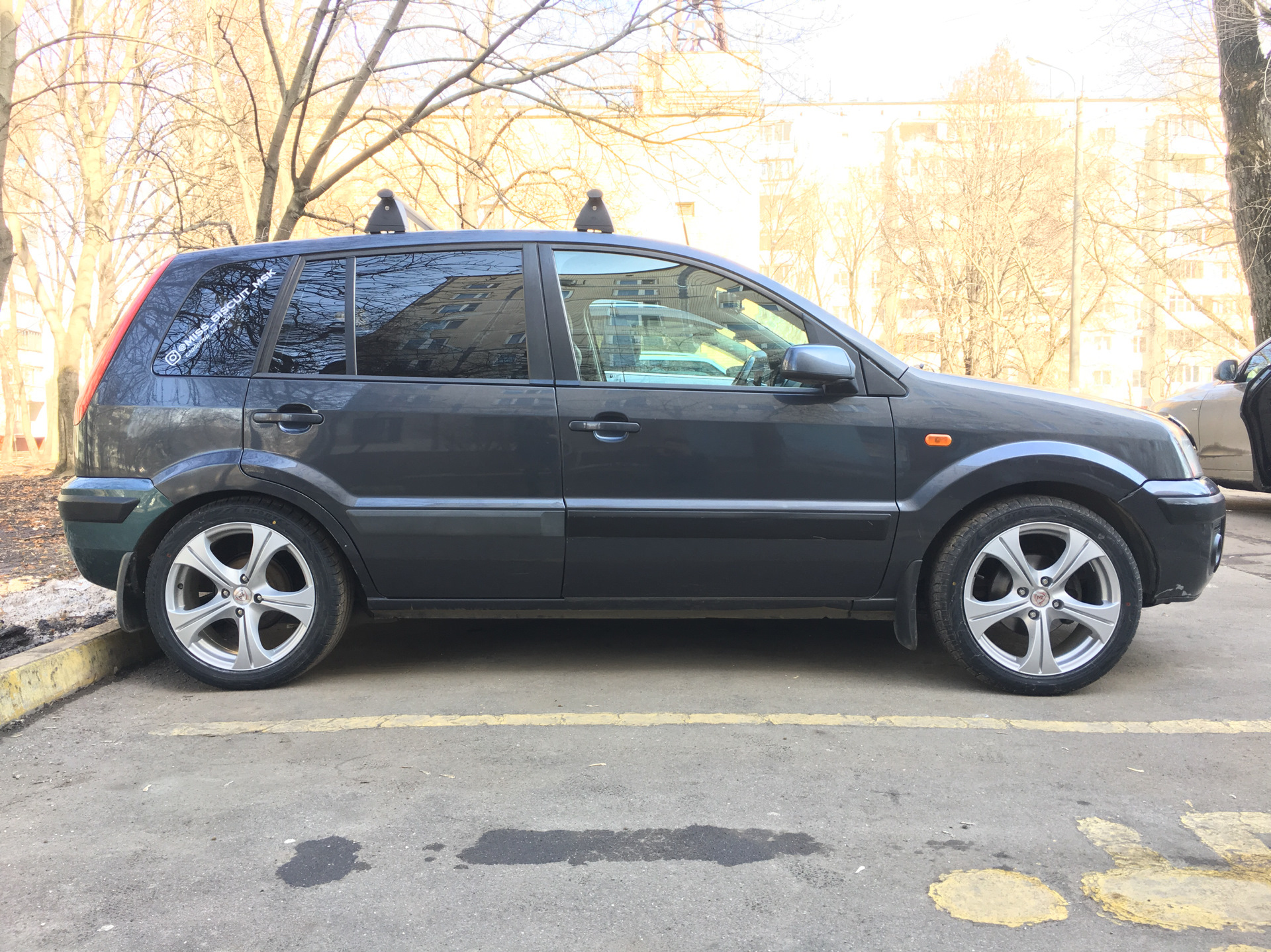 Форд фьюжн тюнинг внешний фото Просто фото, ремонт бампера - Ford Fusion, 1,6 л, 2008 года своими руками DRIVE2