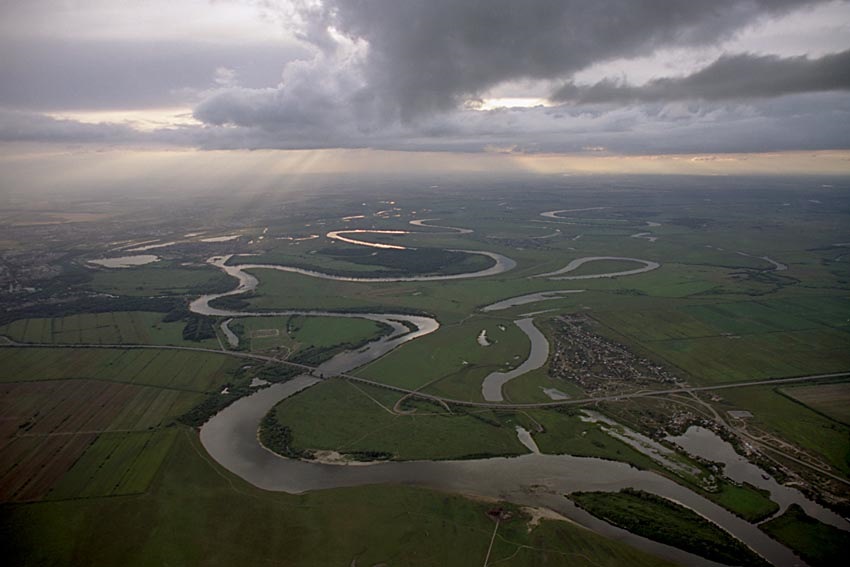 Ок речной. Река Ока Рязань. Река Ока в Рязанской области. Река Ока Белоомут. Рязань Белоомут река Ока.