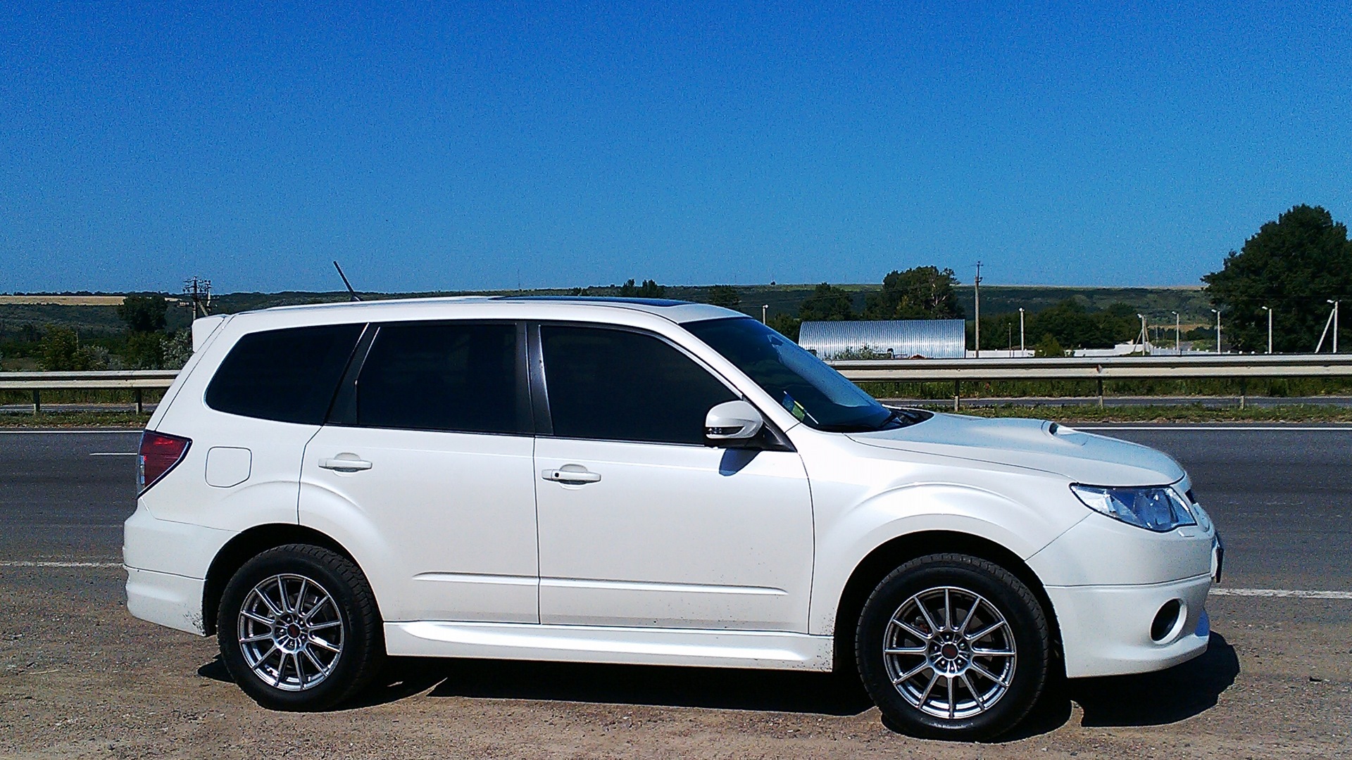 Subaru Forester Sh S Edition White Shark Drive