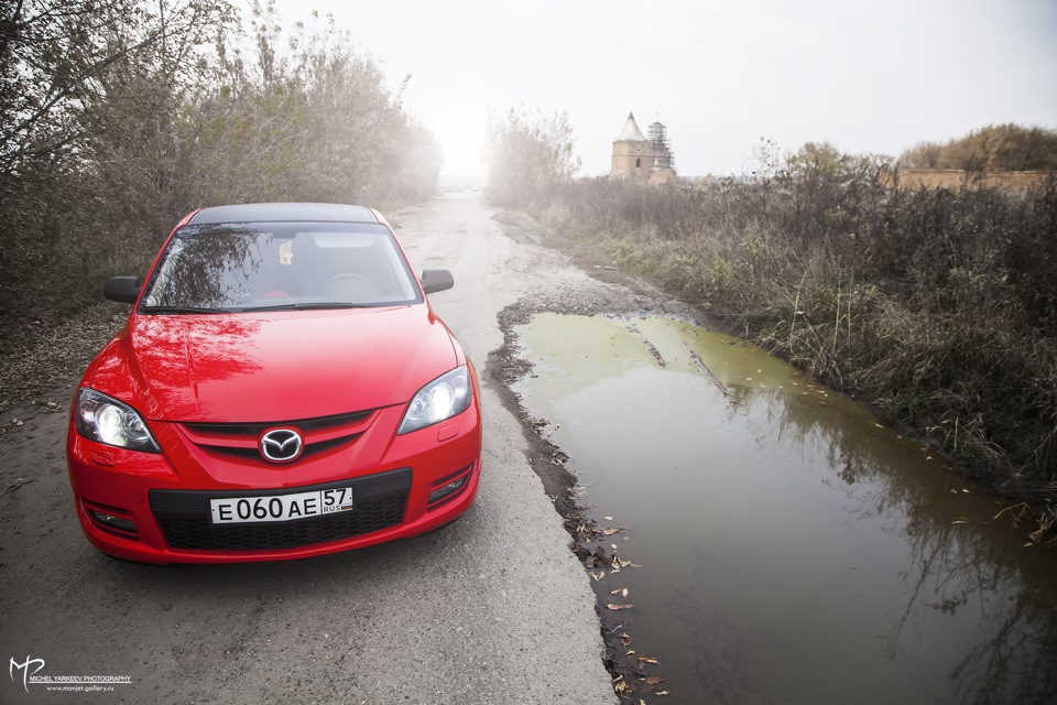 Mazda 3 MPS В закате