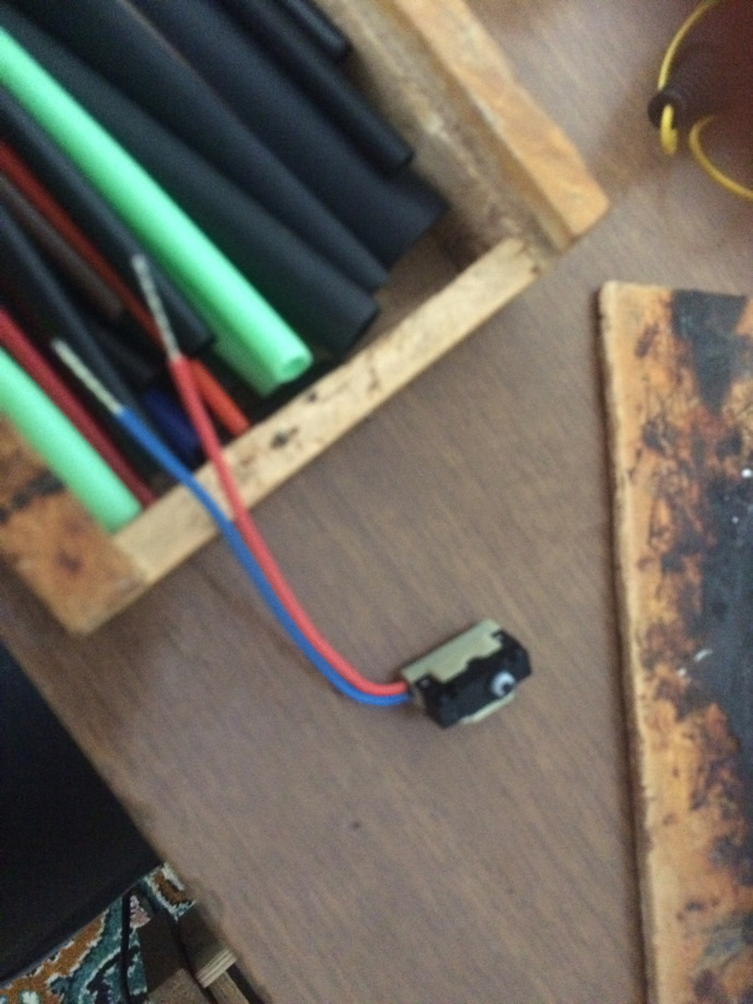 Замена концевика двери — Volkswagen Passat B5, 1,8 л, 2003 года | визит ...