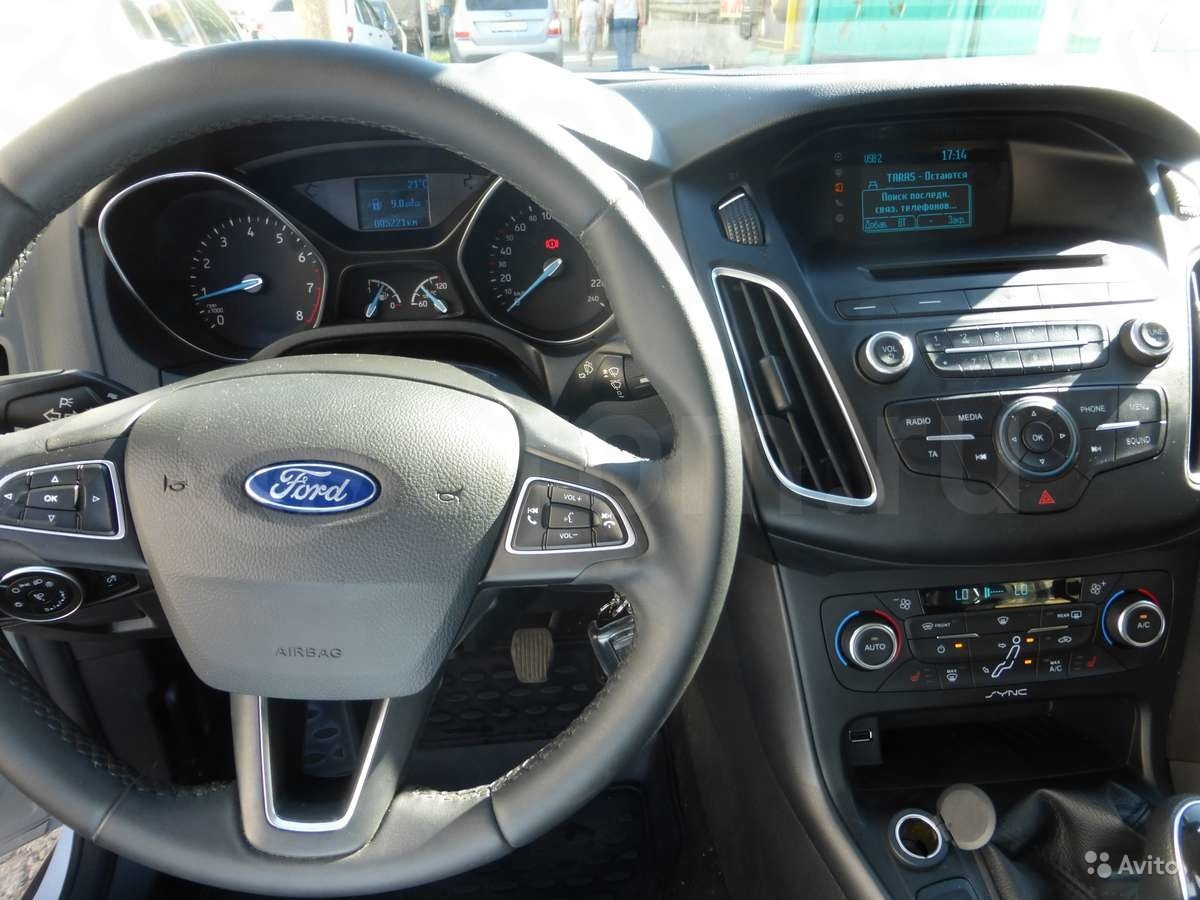 Комплектация титаниум форд фокус 3. Ford Focus 3 sync Edition комплектация. Sync 2 Ford Focus 3. Форд фокус 3 Рестайлинг салон. Форд фокус 3 Титаниум 1.6.