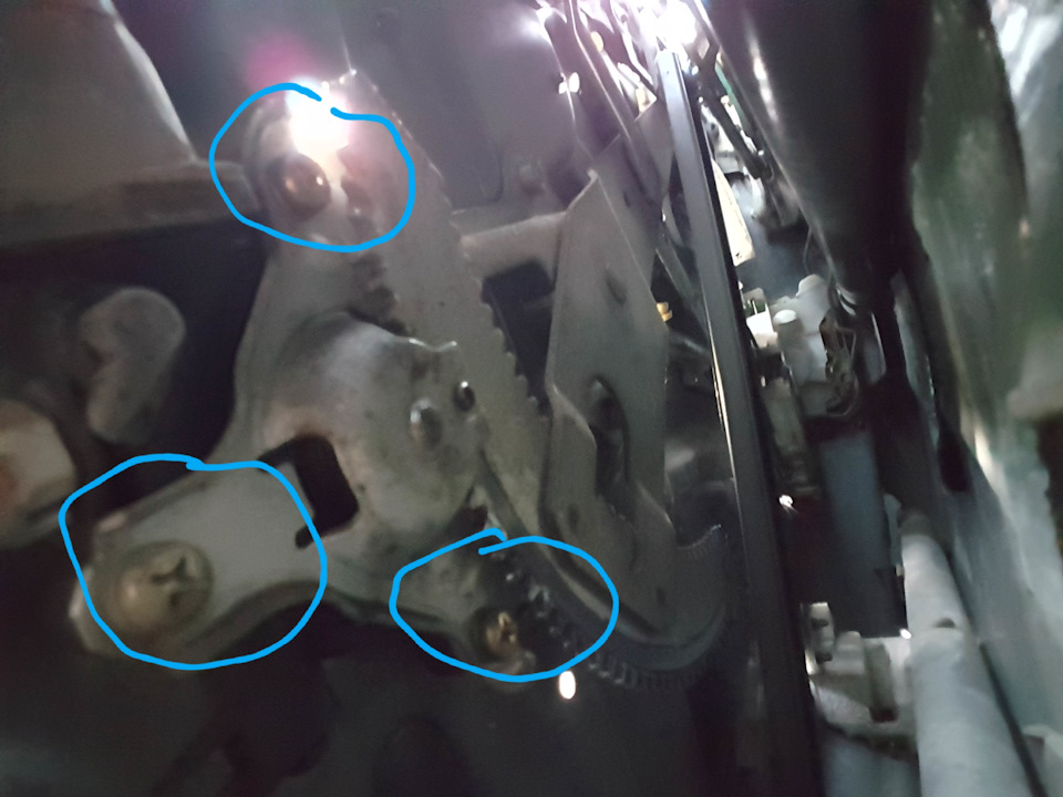 Отказал стеклоподъемник😐 — Subaru Impreza (GD, GG), 2 л, 2005 года ...