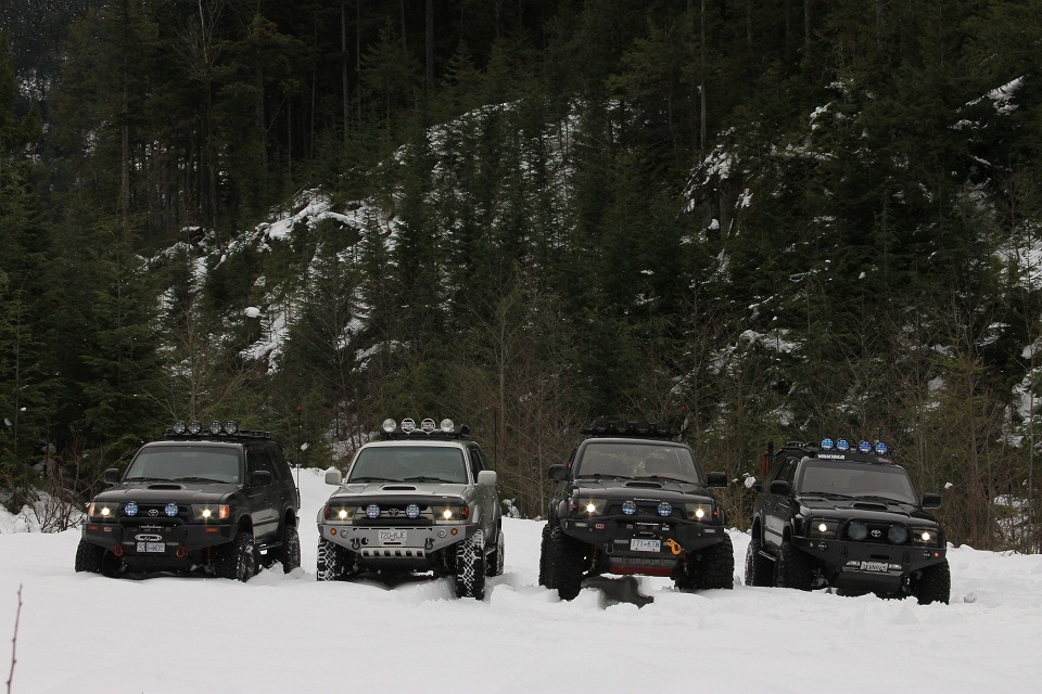 Hilux Surf Club Сахалин