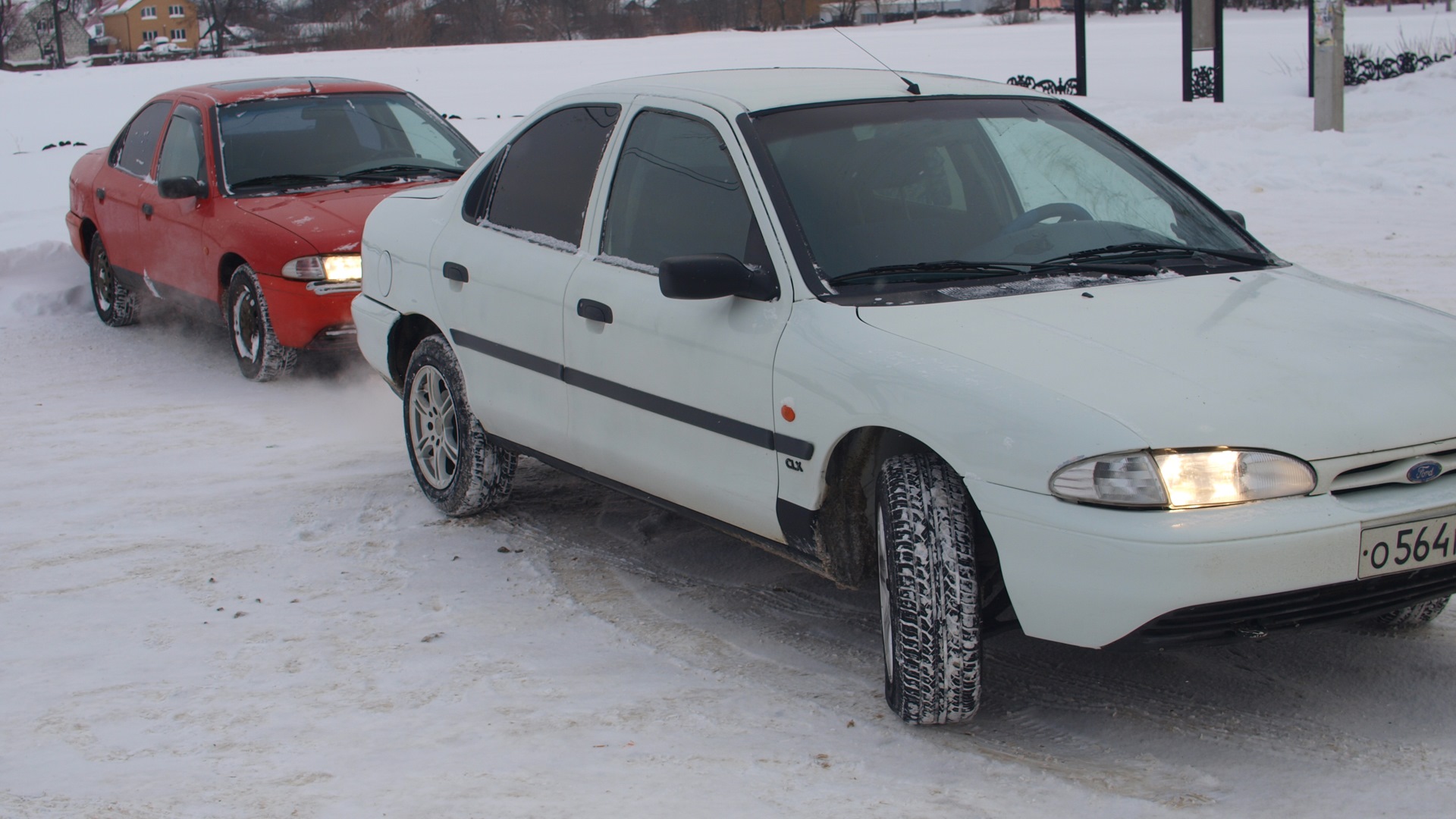 Ford Mondeo I 1.6 бензиновый 1993 | -Red Pepper- на DRIVE2