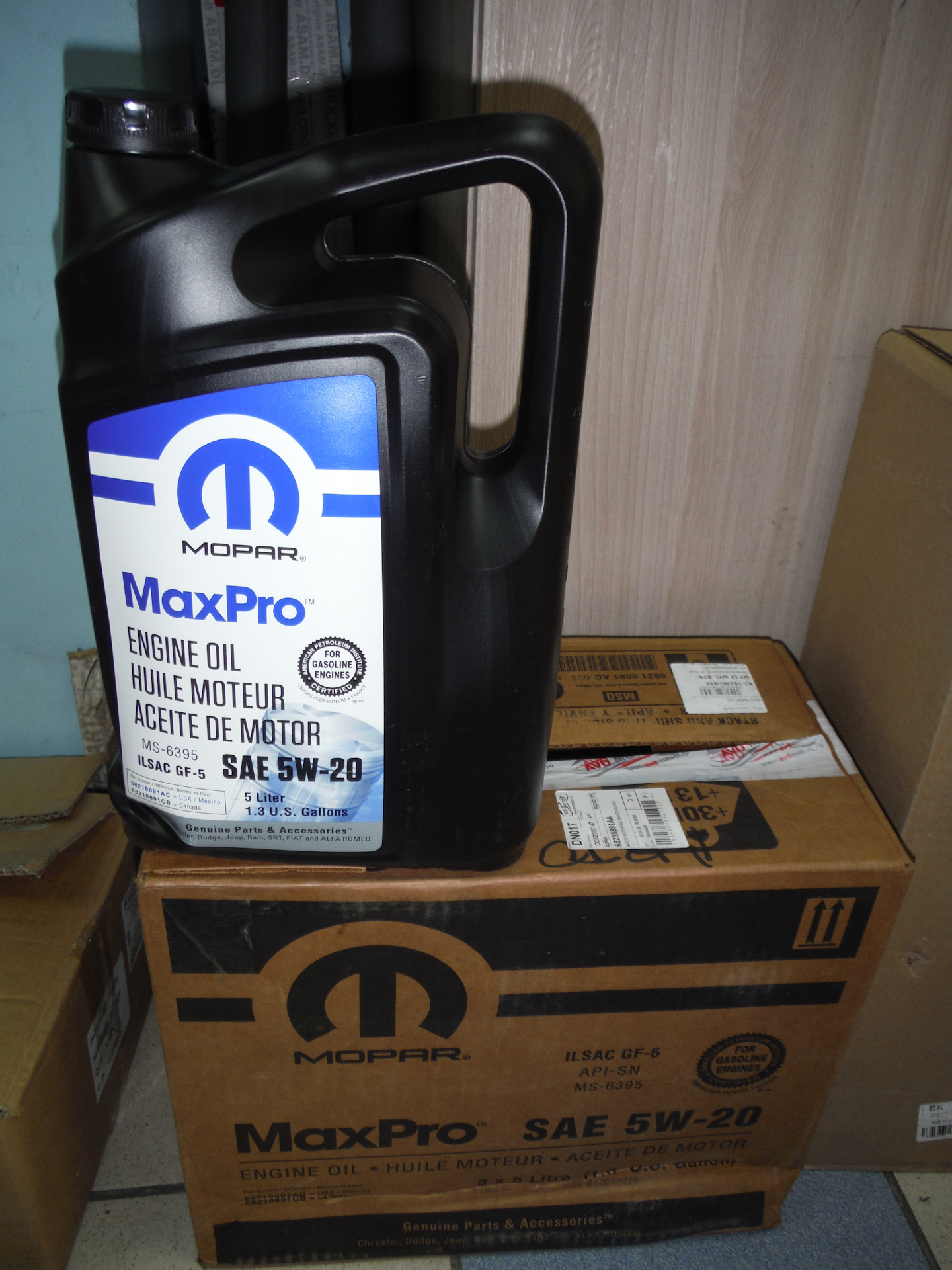 Мопар масло моторное 10w30. 7 2020 года. Ms 6395. Mopar ms-12106. Mopar maxpro sae 5w-20 5л.