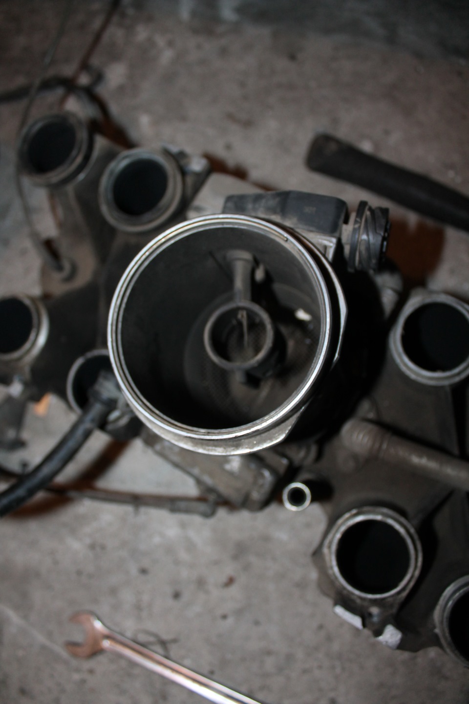 Разборка впускного коллектора — Mercedes-Benz S-Class (W140), 4,2 л ...