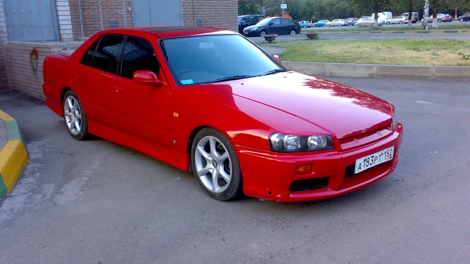 Nissan Skyline hr34