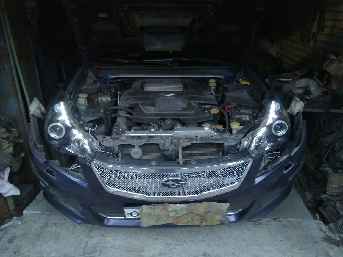 Субару xv 2014 свет фар. Снять фару на субару. Снять фару на субару. Лампа ближнего света субару аутбек 2006. Субару xv 2014 фары.