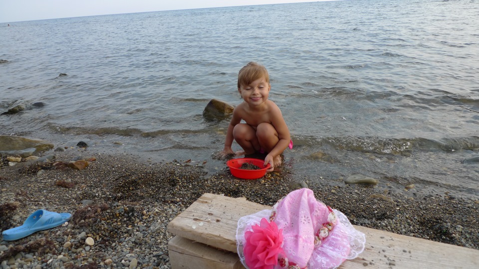 какоаяивода в море в джубге