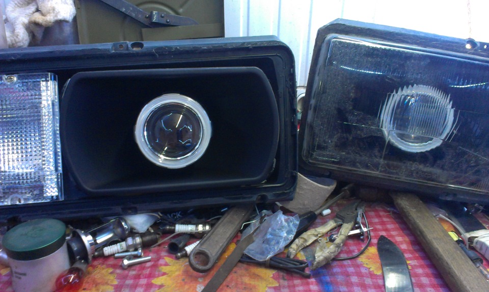 Установка линз 2107. Линзы на ваз 2107. Ваз 2107 передние фары линзы. Фары с линзами и дхо на ваз 2107. Линзованные фары ваз 2107.