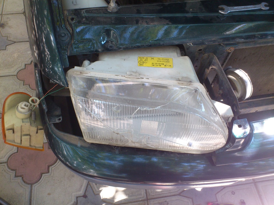 •Вылечил разбитую фару — Lada 2114, 1,5 л, 2002 года | своими руками ...