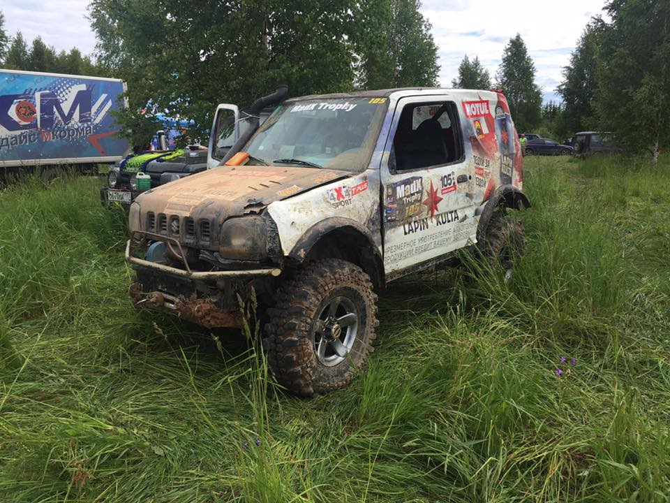 в лагере — Suzuki Jimny (1G)