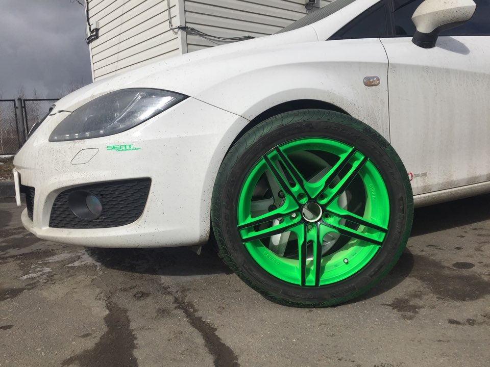 Решил покрыть диски жидкой резиной вот что получилось. — SEAT Leon (Mk ...