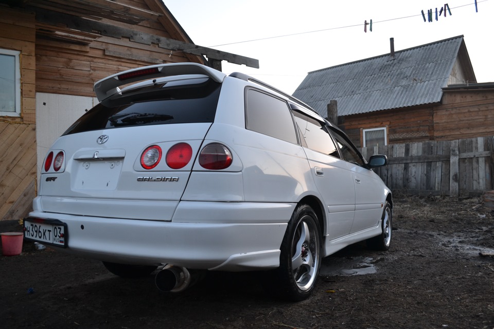 Тойота калдина ст 210. Toyota Caldina gt-t. Toyota Caldina gt-t t210. Калдина 215 gt-t. Caldina gt-t 210.