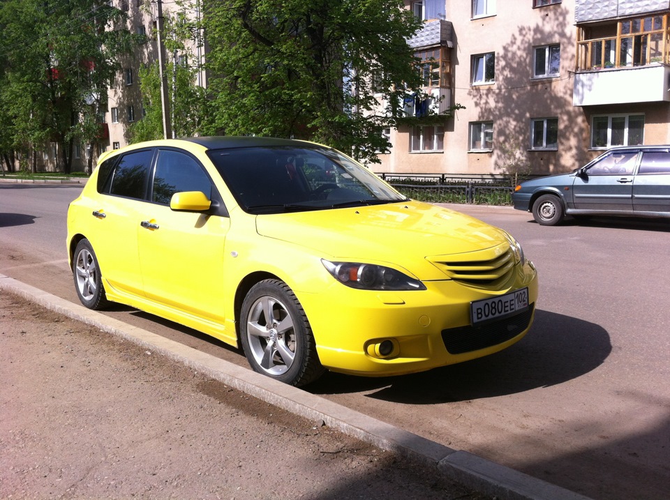 Mazda желтая. Мазда 3 желтая хэтчбек. Mazda MPS желтая. Mazda 3 MPS Yellow. Мазда 3 хэтчбек 2008 желтая.