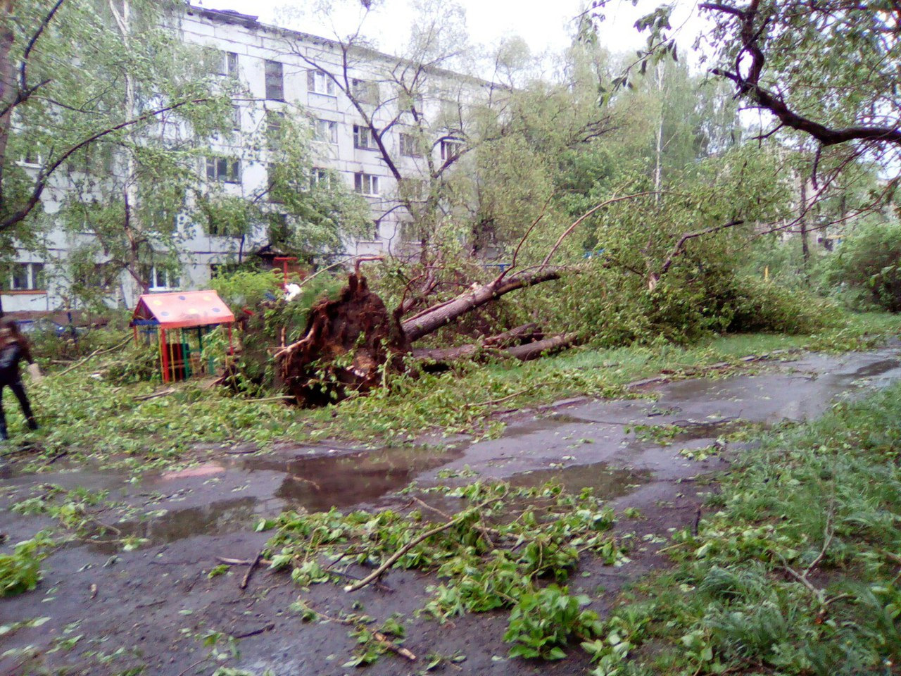 Смерч в нижнем тагиле