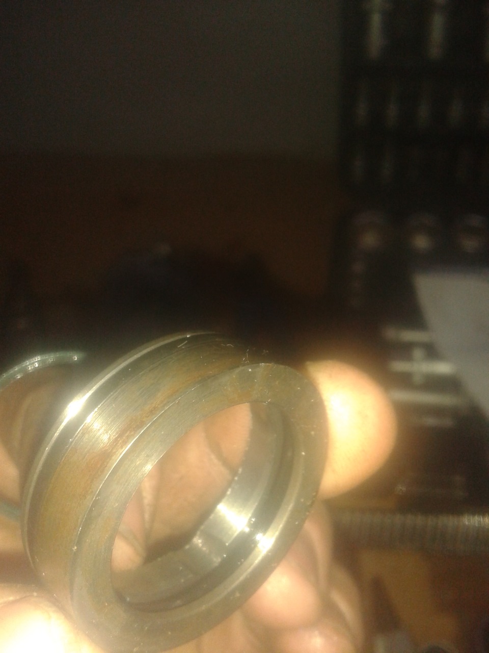 Разбор ГУРовой рулевой рейки — Audi 80 (B4), 2,8 л., 1994 года | своими ...