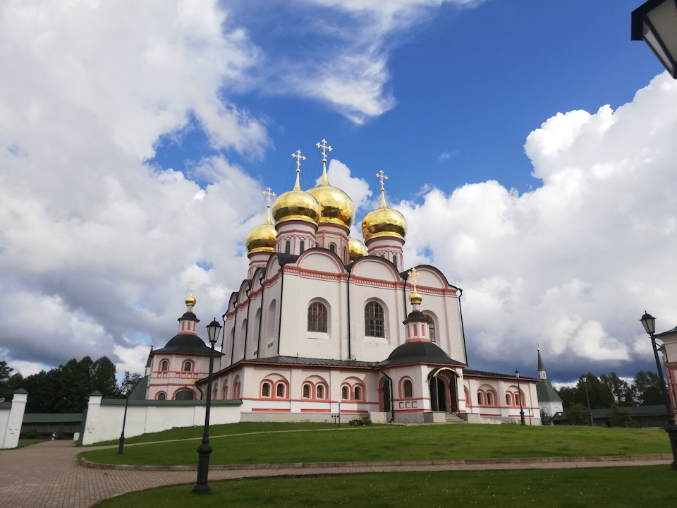 Путешествие на валдай на автомобиле. Смотреть фото Путешествие на валдай на автомобиле. Смотреть картинку Путешествие на валдай на автомобиле. Картинка про Путешествие на валдай на автомобиле. Фото Путешествие на валдай на автомобиле