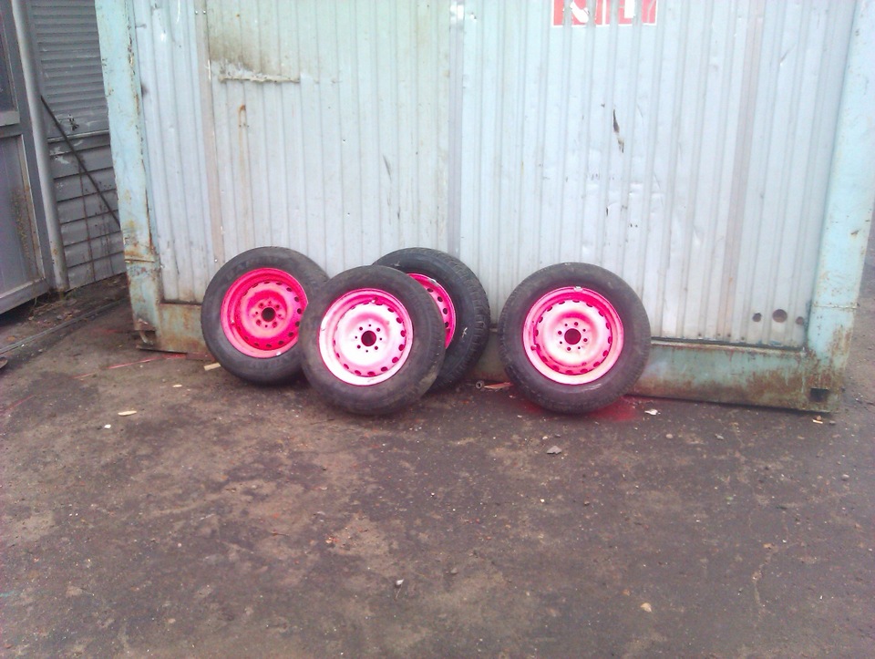 розовые штампы — Lada 2106, 1,6 л, 1997 года | колёсные диски | DRIVE2