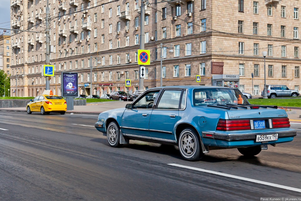 45 машин. FREEDOMCARS квадратные номера.