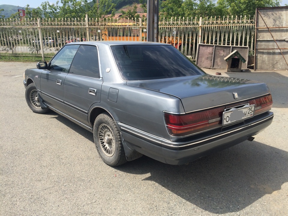 Toyota Crown 90