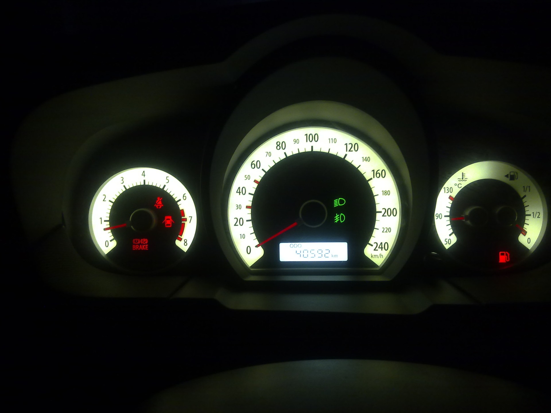 Приборка плавно становиться белой — KIA Pro_Ceed, 1,6 л., 2008 года ...