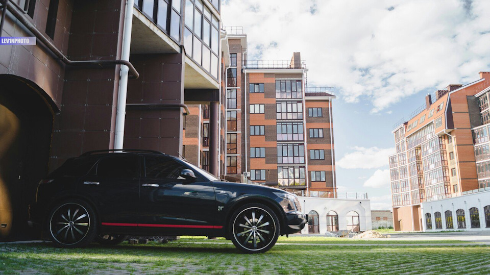 Фото в бортжурнале Infiniti FX (1G)