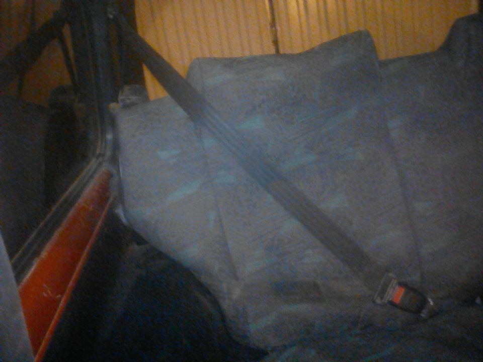 Установка задних ремней безопасности — Lada 4x4 3D, 1,6 л, 1991 года ...