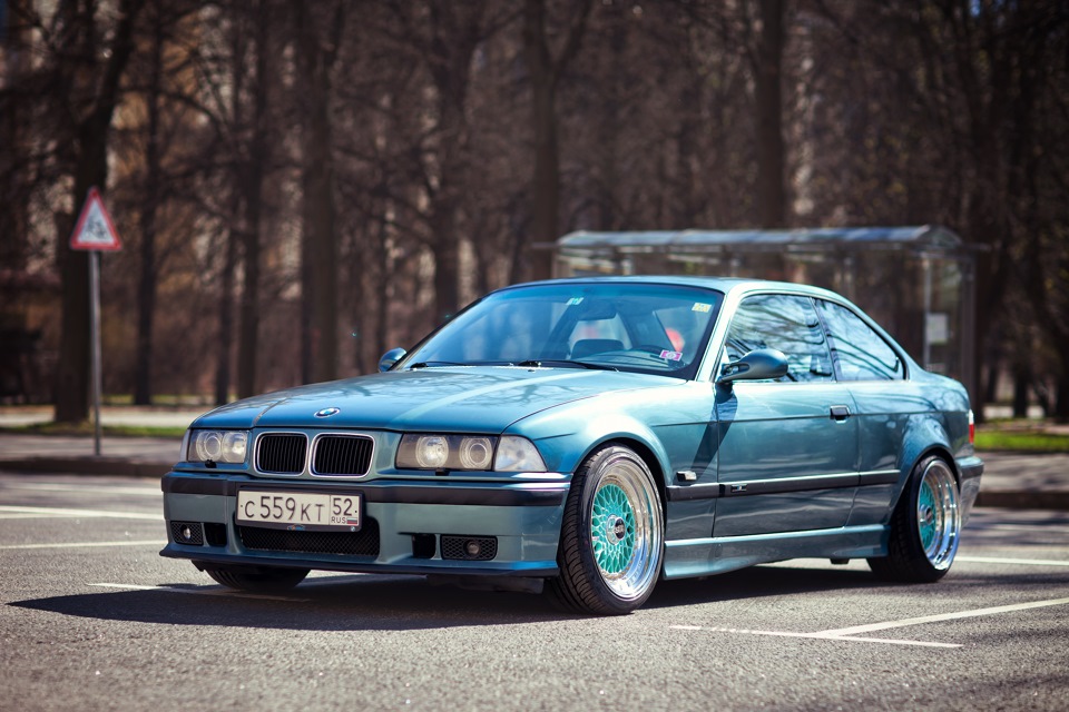 Бмв 36. БМВ е36 купе. BMW e36 Сток. БМВ е36 купе Сток. БМВ е36 бирюзовая.