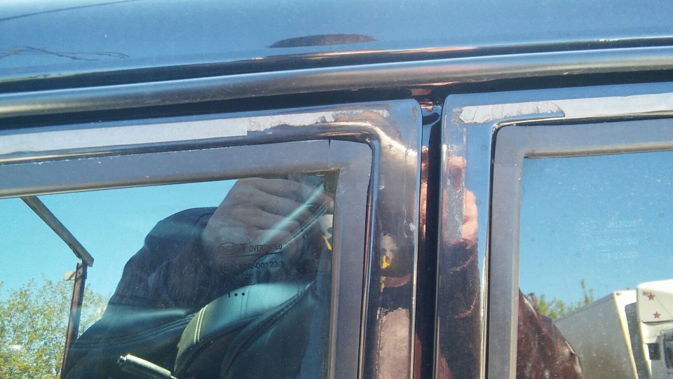 Чем снять двухсторонний скотч — Lada 2114, 1,6 л, 2011 года ...