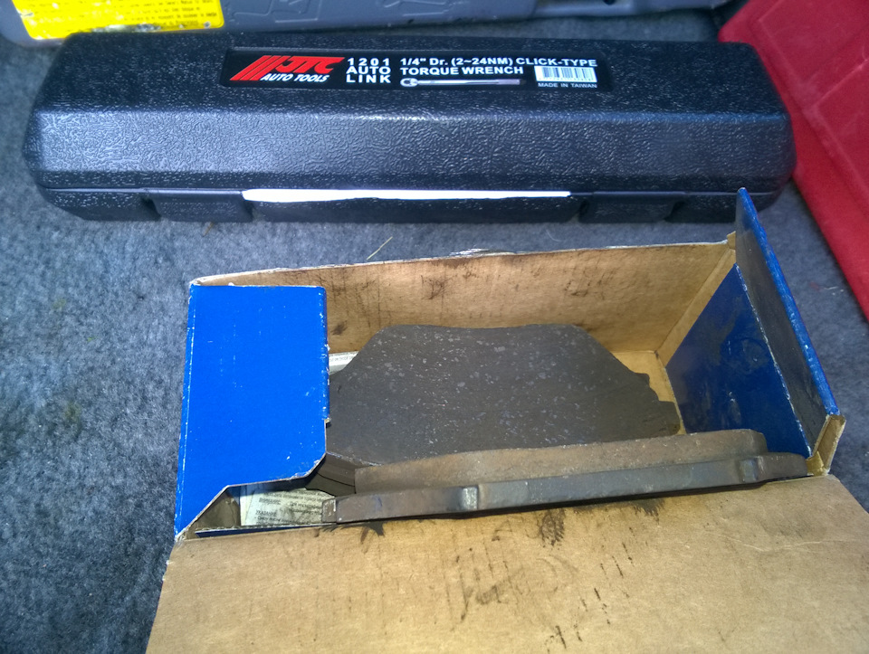 старые колодки — Toyota RAV4 (II)