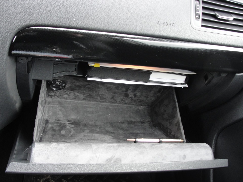 оклейка бардачка алькантарой — Volkswagen Jetta VI, 1,4 л, 2014 года ...