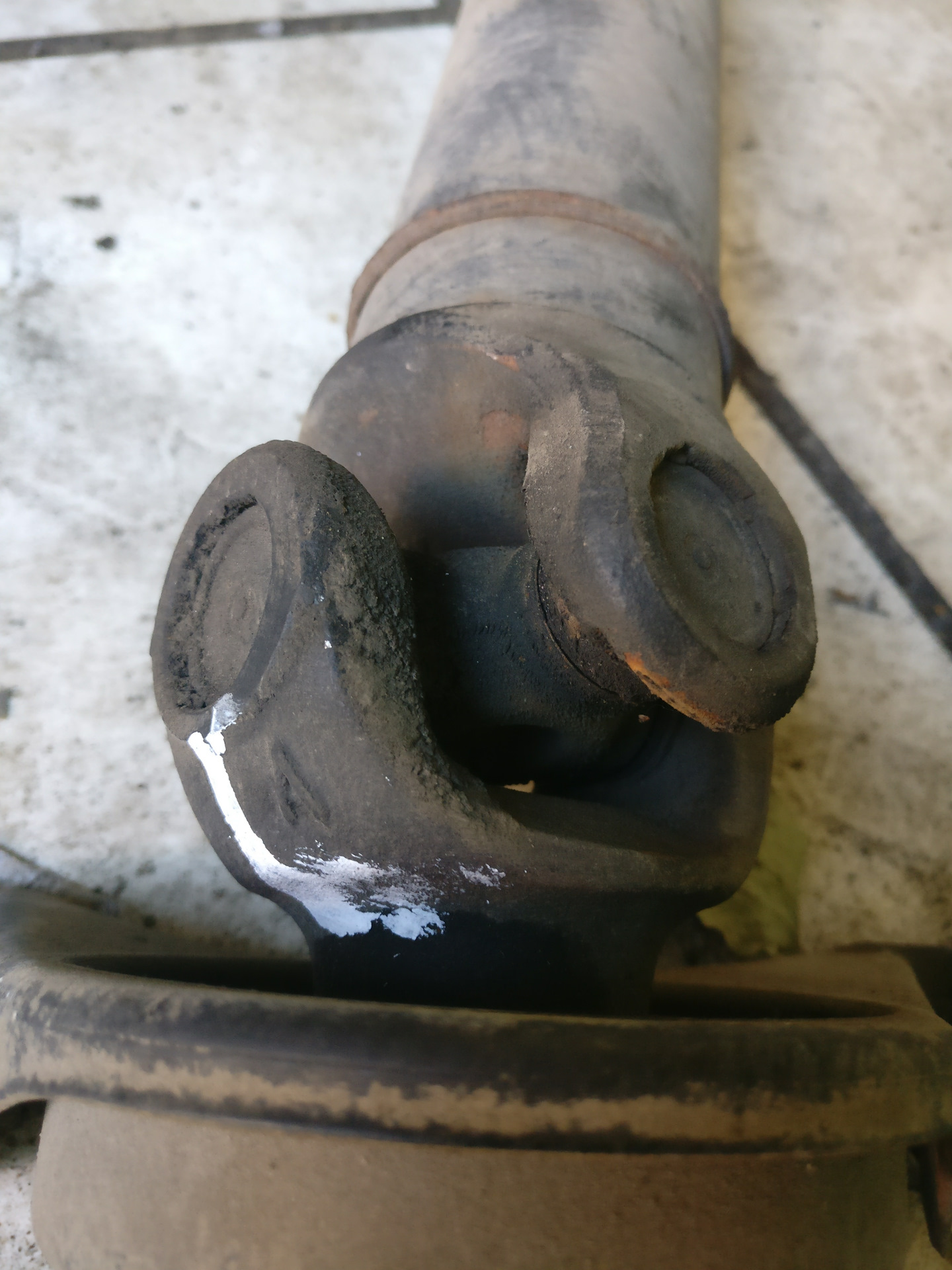 M2c 1179x центральный кардан. Кардан центр. Кардан с подвесным 2131. Карданный центр новокузнецк. 030 кардан центральный.