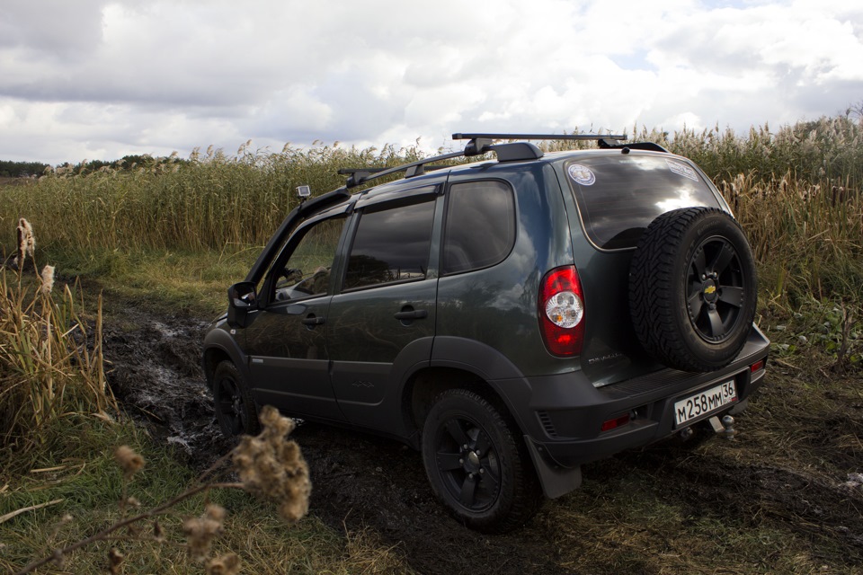 Chevrolet Niva 2016 грязь