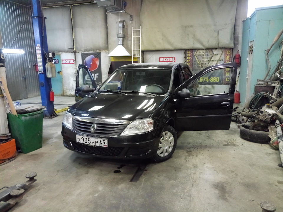 Сгорел резистор отопителя — Renault Logan (1G), 1,6 л, 2010 года ...