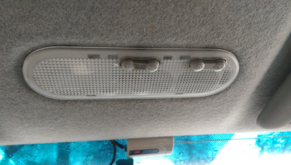 Видеорегистратор от плафона — Renault Logan (1G), 1,6 л, 2007 года ...