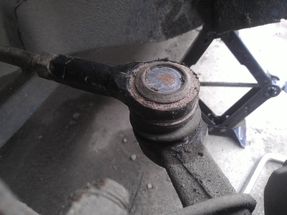 Что за рулевой наконечник? — Mazda Demio (1G), 1,3 л, 2000 года ...